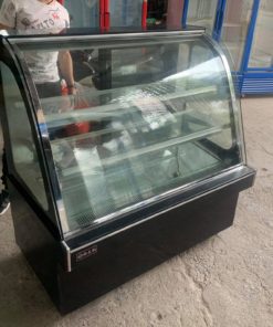 Tủ trưng bày bánh kem